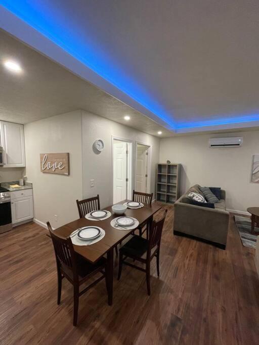 Brand New 2Br Cute Blue Led In North Fresno 아파트 외부 사진