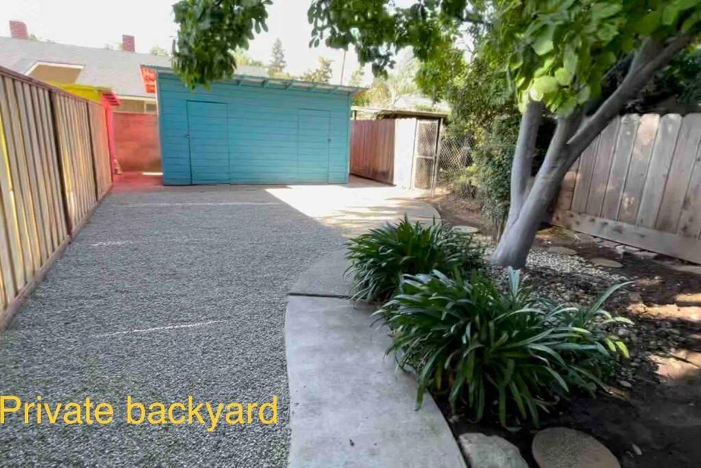 Brand New 2Br Cute Blue Led In North Fresno 아파트 외부 사진